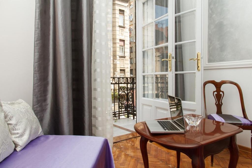 City Center Apartment With Balcony Βελιγράδι Εξωτερικό φωτογραφία